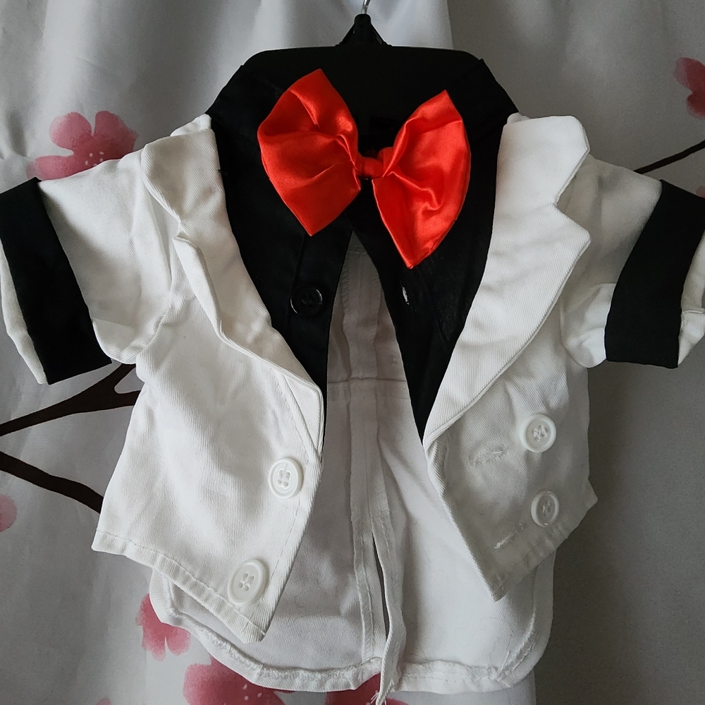 New Without Tags Formal White Tuxedo Red Bow Tie Dog Cat Pet Costume Size Medium